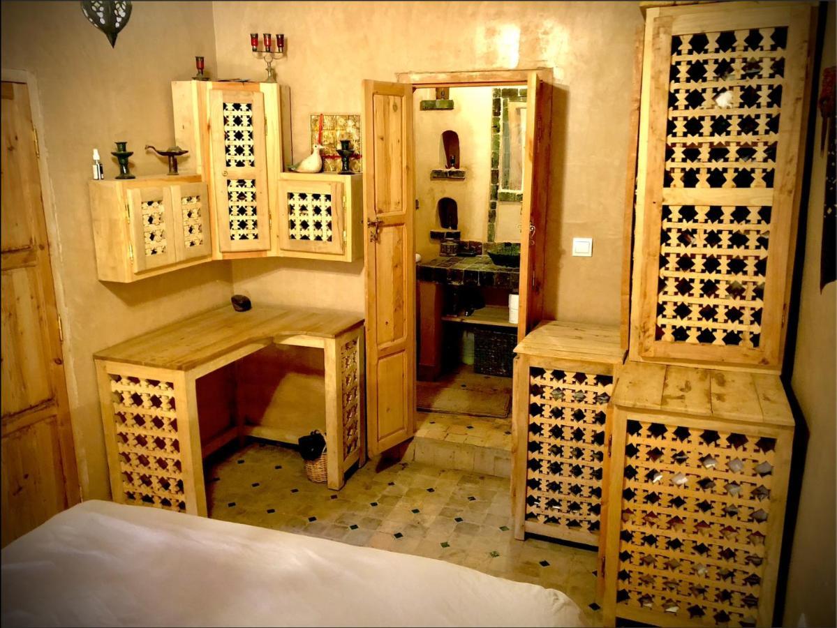 Maison D'Hote "J" Agdz Bagian luar foto