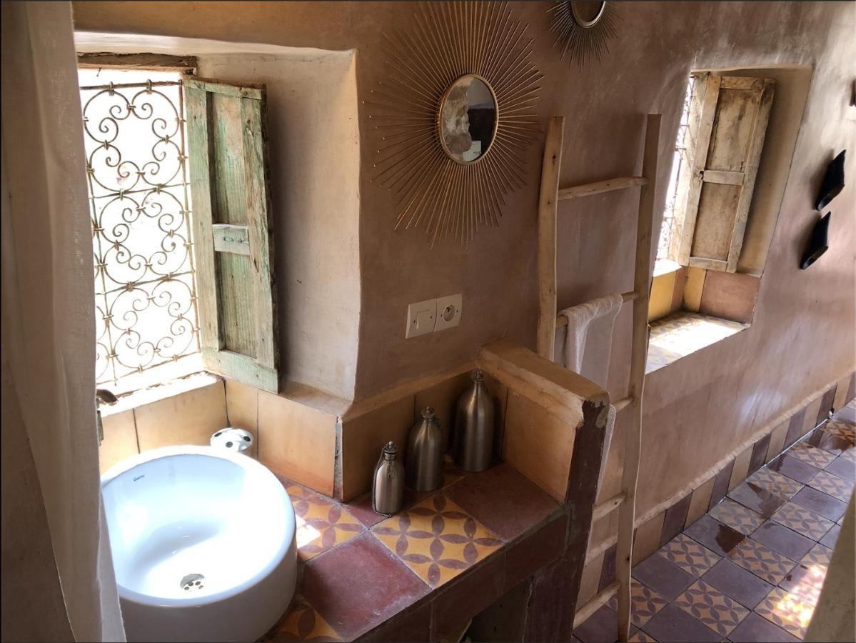 Maison D'Hote "J" Agdz Bagian luar foto