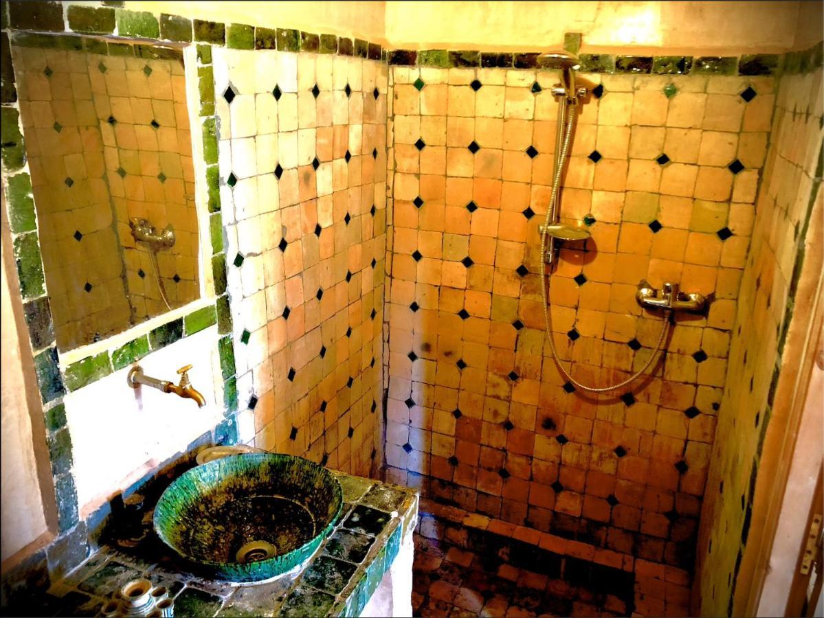 Maison D'Hote "J" Agdz Bagian luar foto